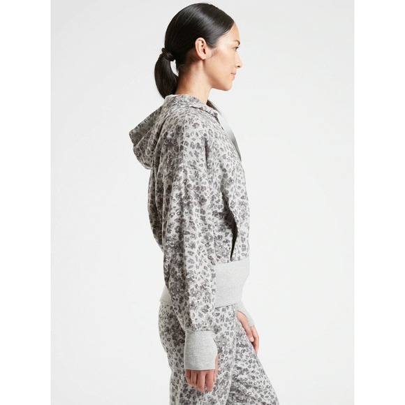 Athleta Balance Printed Sweatshirt Size 2X Spotted Gray Leopard Print Hoodie - Picture 3 of 16